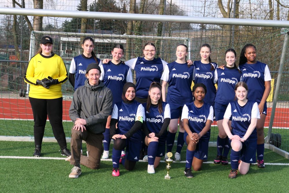 Erfolgreicher Auftakt der ersten Fußball-Mädchenmannschaft an der FSG