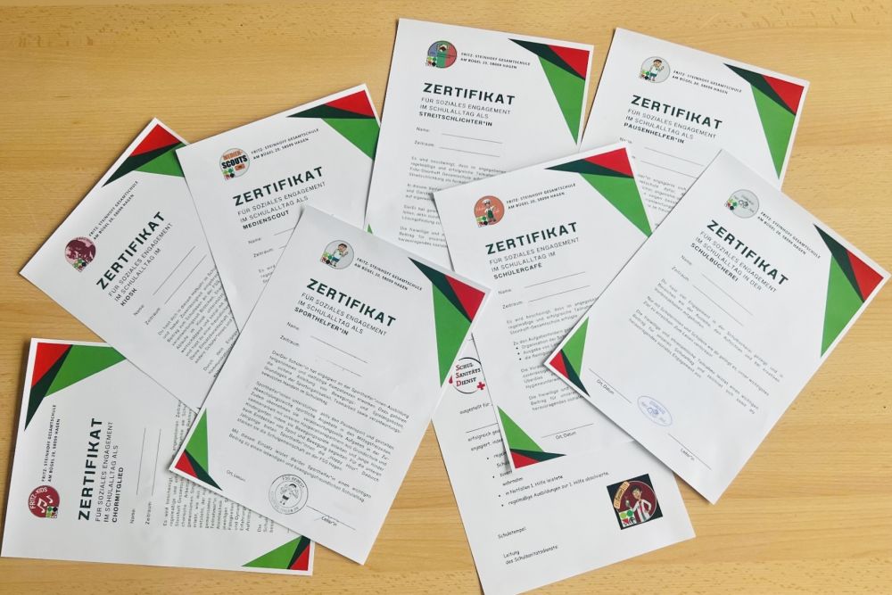 Halbjahreszeugnisse mit besonderer Anerkennung: Zertifikate für ehrenamtliches Engagement